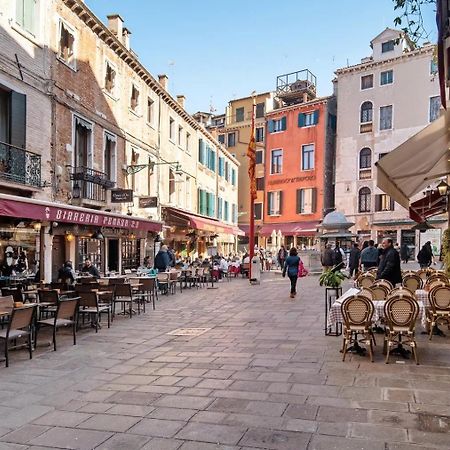 Residenza Tiziana Venezia Apartment ภายนอก รูปภาพ