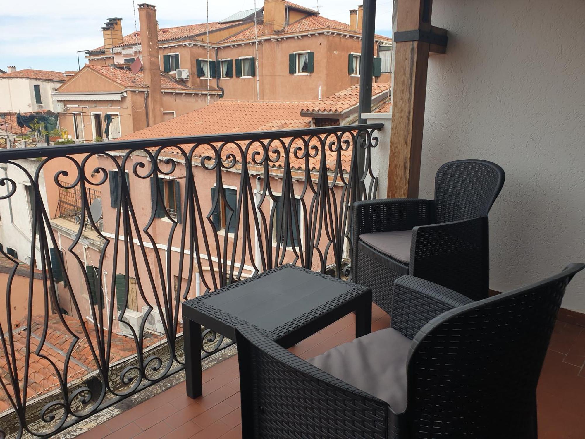 Residenza Tiziana Venezia Apartment ภายนอก รูปภาพ